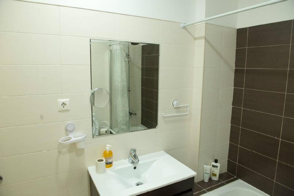 Apartamento Perto Do Centro De Lisboa Com Elevador Lisbon Exterior photo
